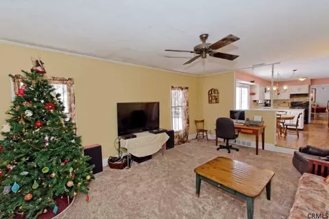 35 Algonquin Rd, Clifton Park, NY 12065 photo 18