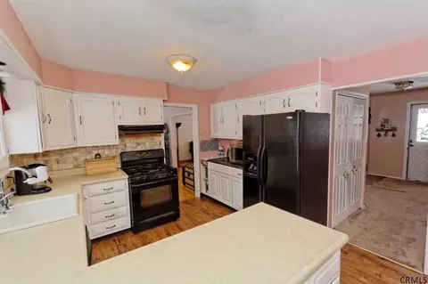 35 Algonquin Rd, Clifton Park, NY 12065 photo 11