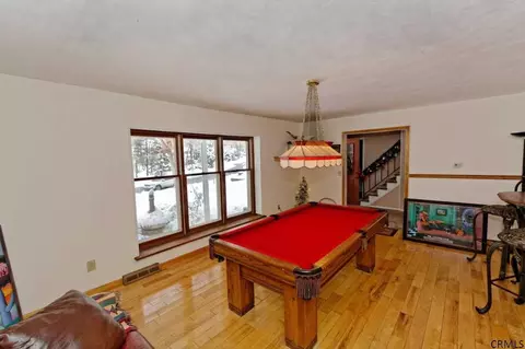 35 Algonquin Rd, Clifton Park, NY 12065 photo 4