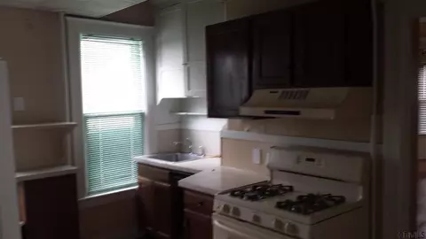 817 Beaver St, Schenectady, NY 12308 photo 3