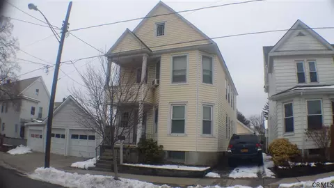817 Beaver St, Schenectady, NY 12308 photo 1