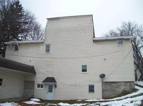 107 Park Pl, Cobleskill, NY 12043 photo 2