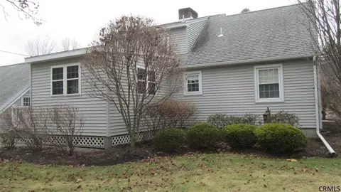 4 E Bayberry Rd, Glenmont, NY 12077 photo 21