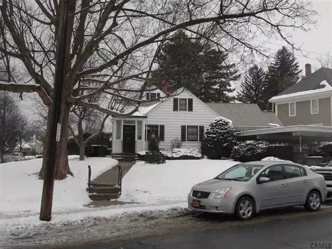1055 Nott St, Schenectady, NY 12308 photo 3