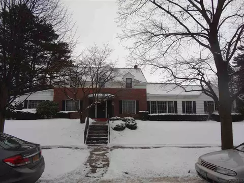 1055 Nott St, Schenectady, NY 12308 photo 2