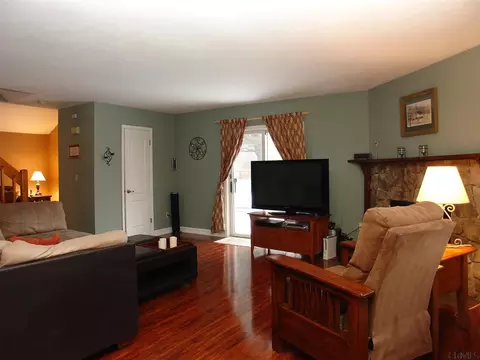 30 Mapleridge Ave, Clifton Park, NY 12065 photo 7