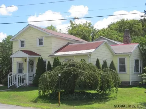 112 School St, Schoharie, NY 12157 photo 2