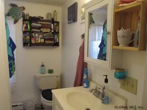112 School St, Schoharie, NY 12157 photo 8