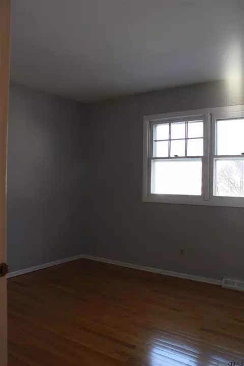 1246 Hendrickson Ave, Schenectady, NY 12309 photo 11