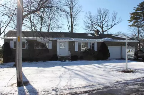 1246 Hendrickson Ave, Schenectady, NY 12309 photo 1