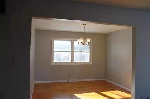 1246 Hendrickson Ave, Schenectady, NY 12309 photo 7