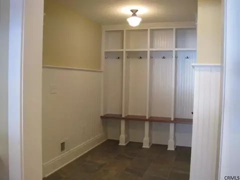 21 Leonard Pl, Delmar, NY 12054 photo 8