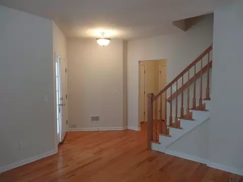 19 Bridle Path, Selkirk, NY 12158 photo 9