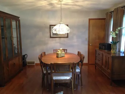 24 Wallace Dr, Delmar, NY 12054 photo 3