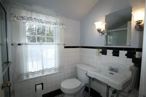 12 Forest Rd, Delmar, NY 12054 photo 13