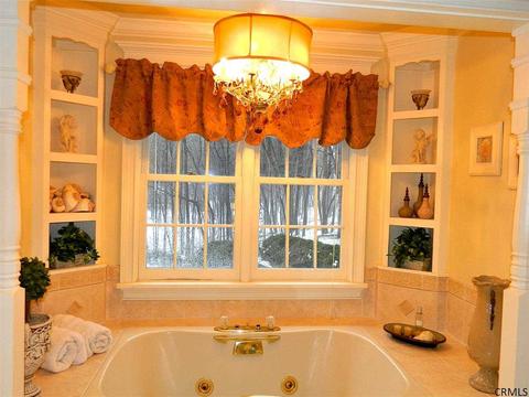8 Maple Ct, Wilton, NY 12831 photo 9