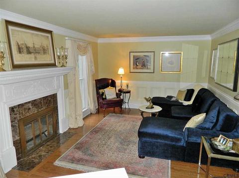 8 Maple Ct, Wilton, NY 12831 photo 5
