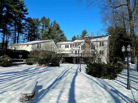 8 Maple Ct, Wilton, NY 12831 photo 17