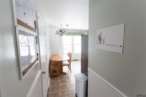 24 Cooks Ct, Waterford, NY 12188 photo 5