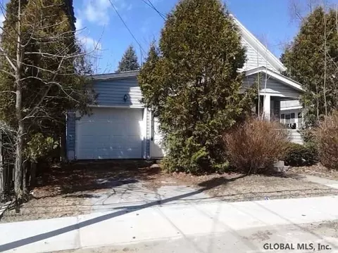 3 Walnut St, Corinth, NY 12822 photo 2