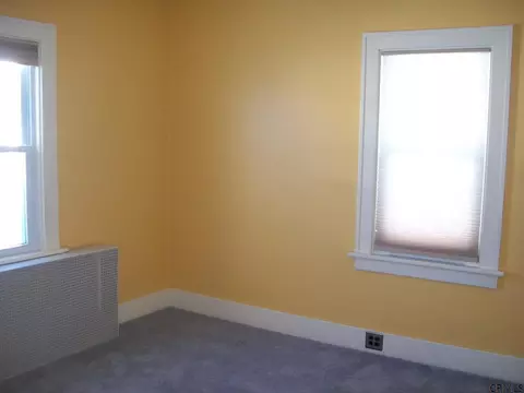 181 E State St, Gloversville, NY 12078 photo 10