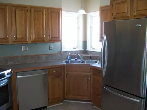 181 E State St, Gloversville, NY 12078 photo 4