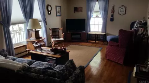 116 Della Valle Dr, Amsterdam, NY 12010 photo 8