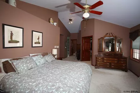 39 Mohawk Trl, Slingerlands, NY 12159 photo 14