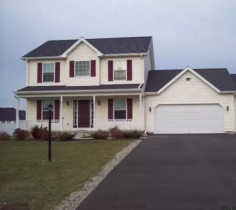 10 Back Spin Dr, Mechanicville, NY 12118 photo 1