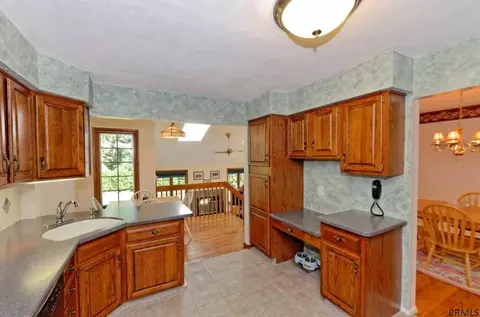 194 Murray Ave, Delmar, NY 12054 photo 8