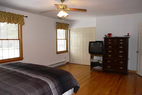 85 Carstead Dr, Slingerlands, NY 12159 photo 12