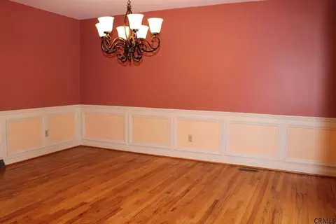85 Carstead Dr, Slingerlands, NY 12159 photo 3