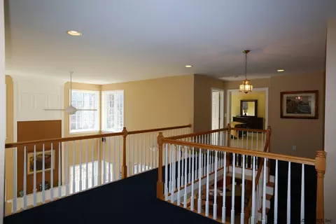20 Fieldstone Dr, Delmar, NY 12054 photo 12