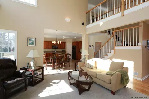 20 Fieldstone Dr, Delmar, NY 12054 photo 5