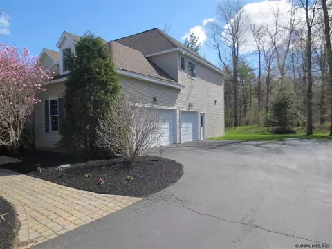 20 Fieldstone Dr, Delmar, NY 12054 photo 24