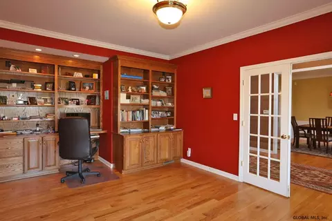 20 Fieldstone Dr, Delmar, NY 12054 photo 7