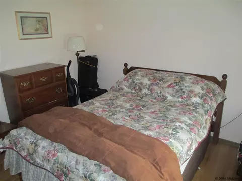 38 Memory Ln, Schenectady, NY 12306 photo 9