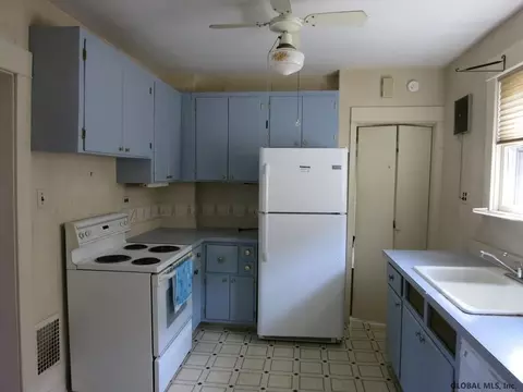 115 Collins St, Scotia, NY 12302 photo 8