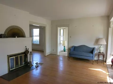 115 Collins St, Scotia, NY 12302 photo 2
