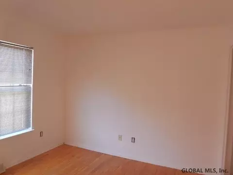 27 Commons Blvd, Clifton Park, NY 12065 photo 9