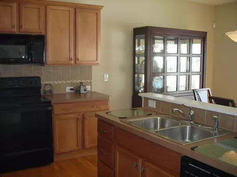 27 Covington Dr, Mechanicville, NY 12118 photo 5