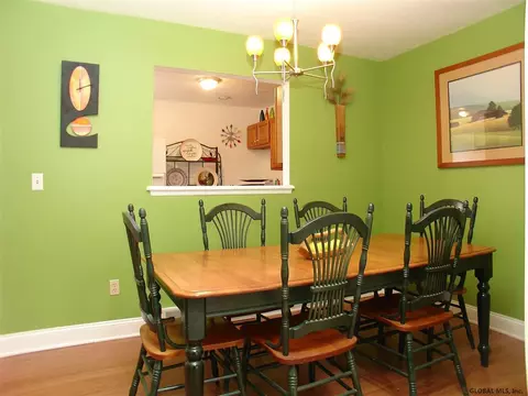 4 Oakleaf Dr, Clifton Park, NY 12065 photo 12