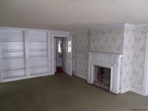 11 Maple St, Broadalbin, NY 12025 photo 9
