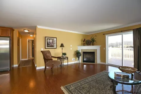 123 Paddock Cir, Schenectady, NY 12306 photo 13