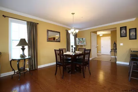 123 Paddock Cir, Schenectady, NY 12306 photo 10