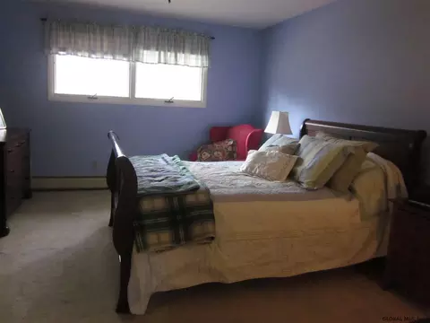 33 Devon Rd, Delmar, NY 12054 photo 9