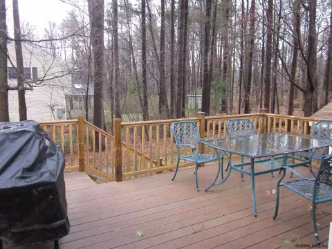 33 Devon Rd, Delmar, NY 12054 photo 16