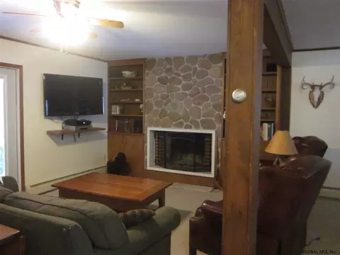 33 Devon Rd, Delmar, NY 12054 photo 12