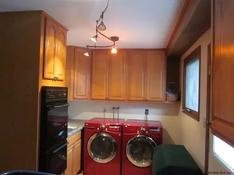 33 Devon Rd, Delmar, NY 12054 photo 15