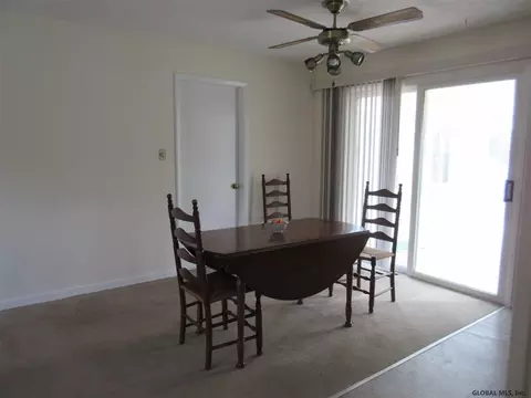 11 Kenaware Ave, Delmar, NY 12054 photo 8